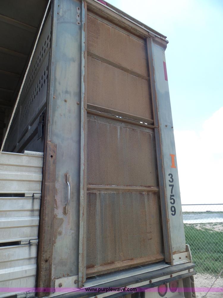 image for item CC9844 1995 Barrett Hog Deck livestock trailer