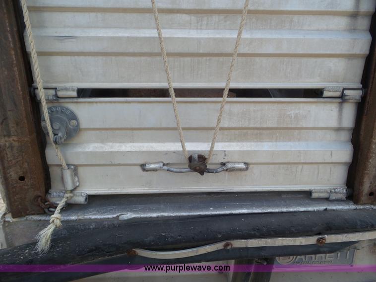 image for item CC9844 1995 Barrett Hog Deck livestock trailer