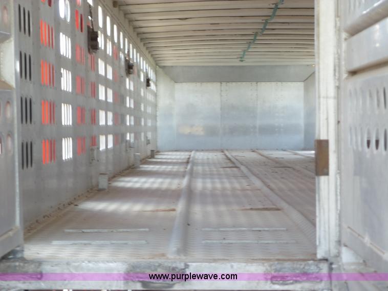 image for item CC9844 1995 Barrett Hog Deck livestock trailer