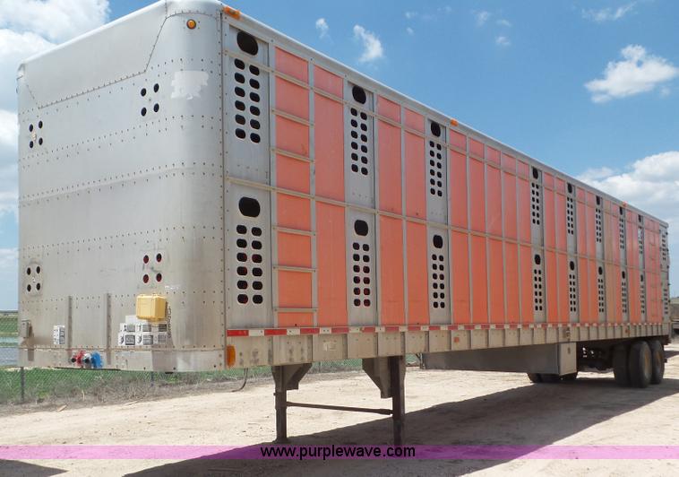 image for item CC9845 1997 Wilson Hog Deck PSAL303P livestock trailer