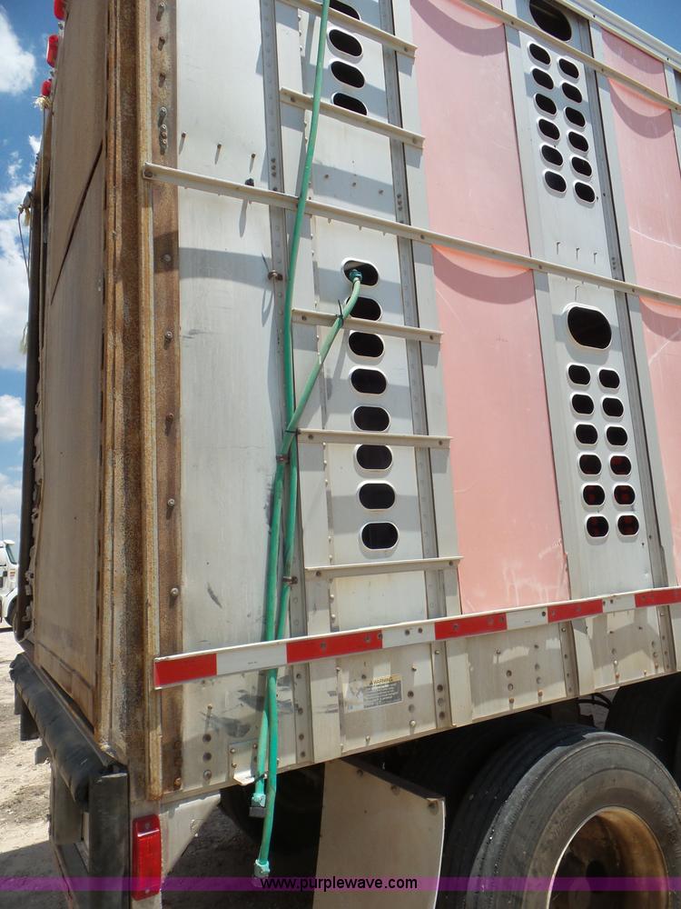 image for item CC9845 1997 Wilson Hog Deck PSAL303P livestock trailer