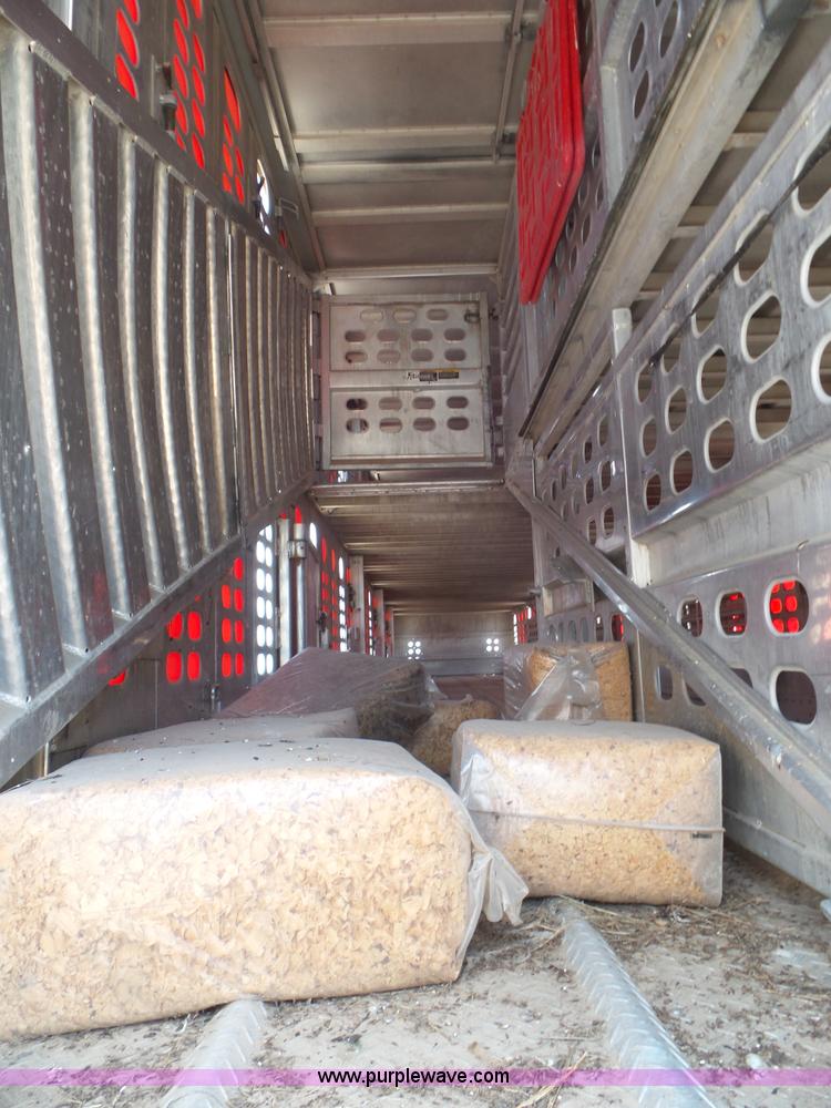 image for item CC9845 1997 Wilson Hog Deck PSAL303P livestock trailer