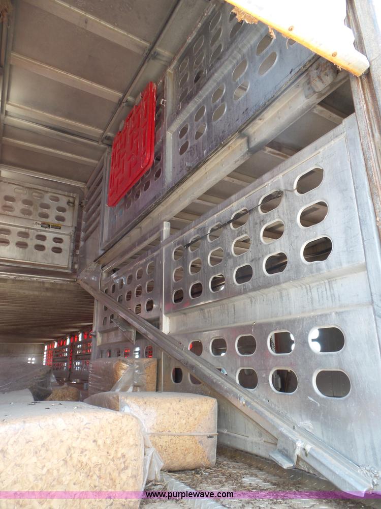 image for item CC9845 1997 Wilson Hog Deck PSAL303P livestock trailer