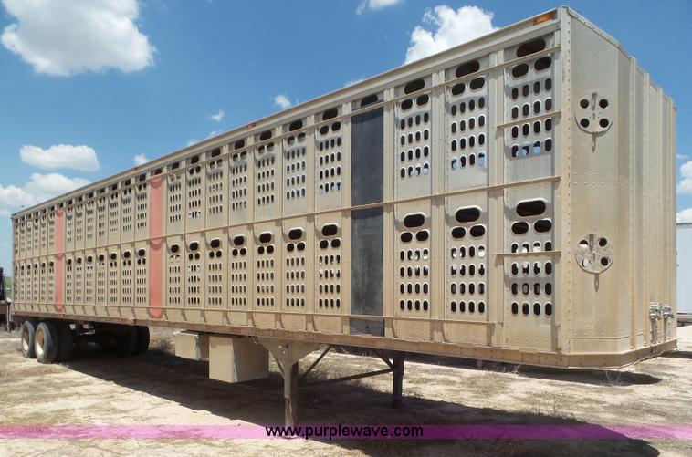 image for item CC9846 1996 Barrett Hog Deck livestock trailer