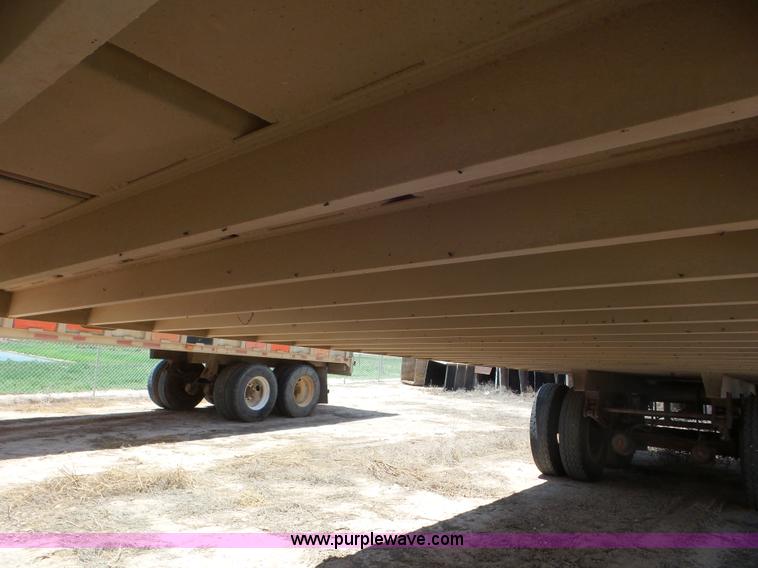 image for item CC9846 1996 Barrett Hog Deck livestock trailer