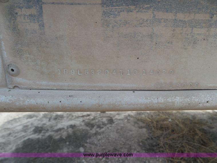 image for item CC9846 1996 Barrett Hog Deck livestock trailer