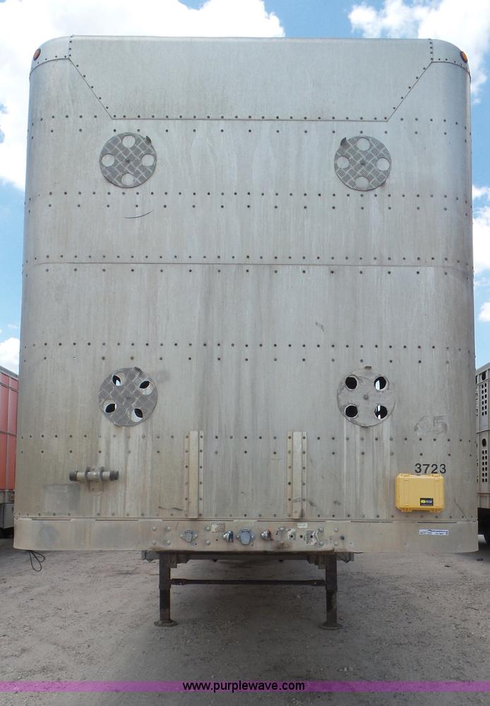 image for item CC9847 2000 Wilson Hog Deck livestock trailer