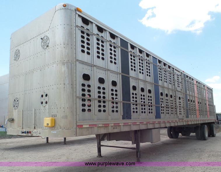 image for item CC9847 2000 Wilson Hog Deck livestock trailer