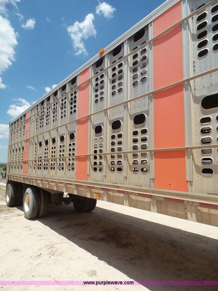image for item CC9847 2000 Wilson Hog Deck livestock trailer