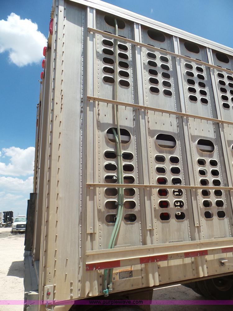 image for item CC9847 2000 Wilson Hog Deck livestock trailer