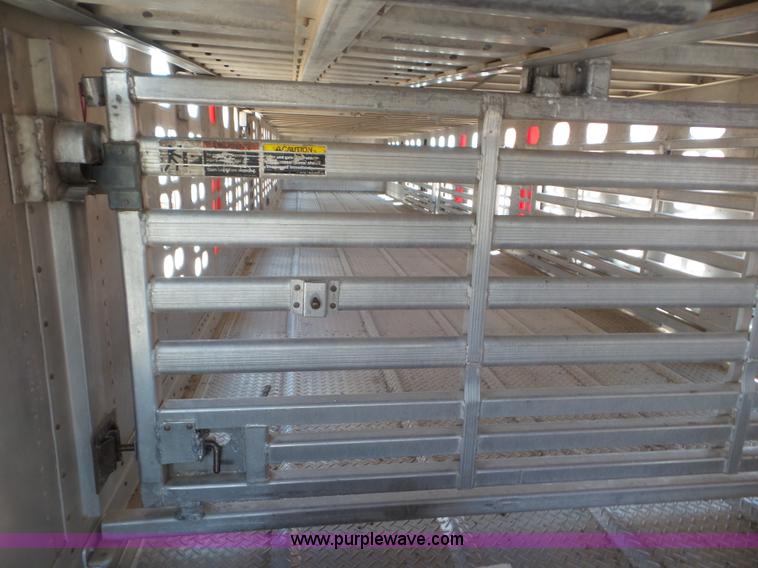 image for item CC9847 2000 Wilson Hog Deck livestock trailer