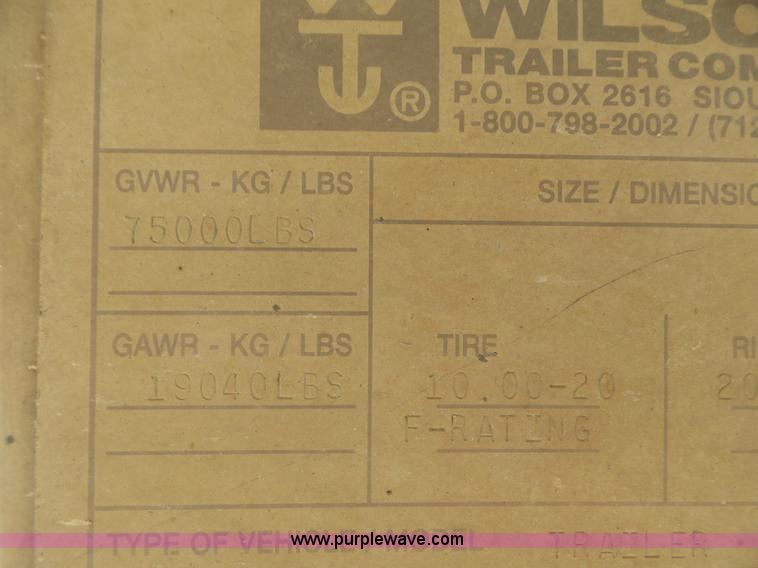 image for item CC9847 2000 Wilson Hog Deck livestock trailer