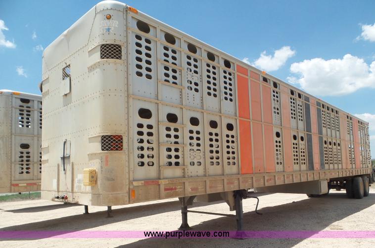 image for item CC9848 1997 Wilson Hog Deck livestock trailer
