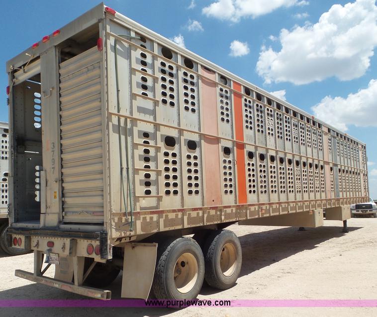 image for item CC9848 1997 Wilson Hog Deck livestock trailer