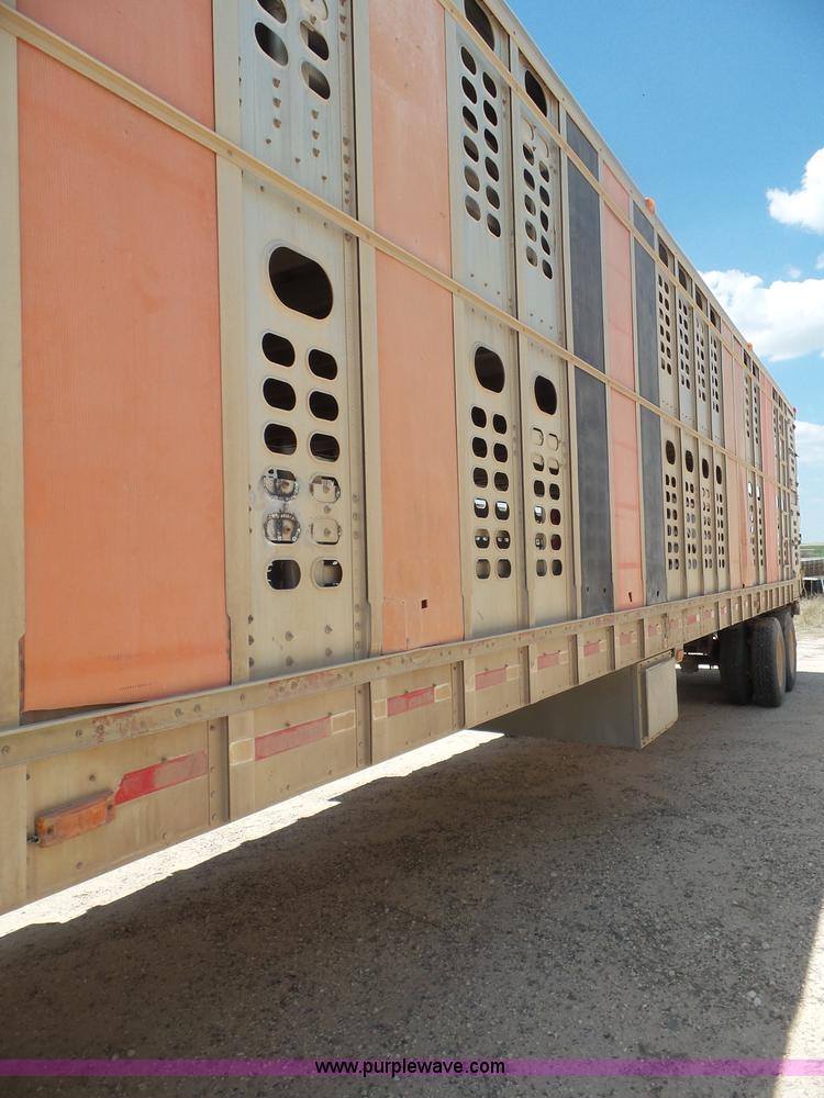 image for item CC9848 1997 Wilson Hog Deck livestock trailer