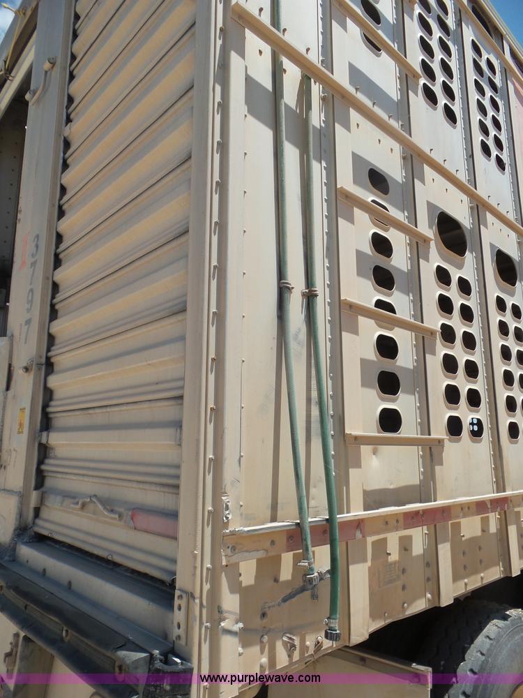 image for item CC9848 1997 Wilson Hog Deck livestock trailer