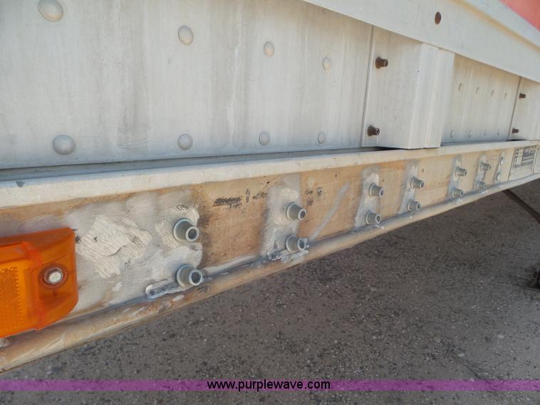 image for item CC9849 1996 Barrett Hog Deck livestock trailer