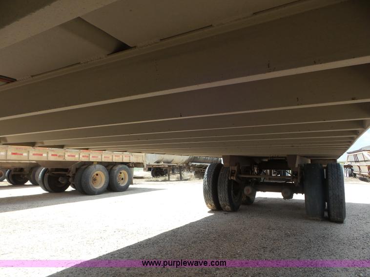 image for item CC9849 1996 Barrett Hog Deck livestock trailer