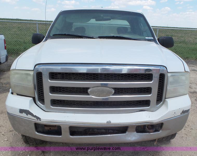 image for item CC9851 2005 Ford F250 Super Duty SuperCab pickup truck
