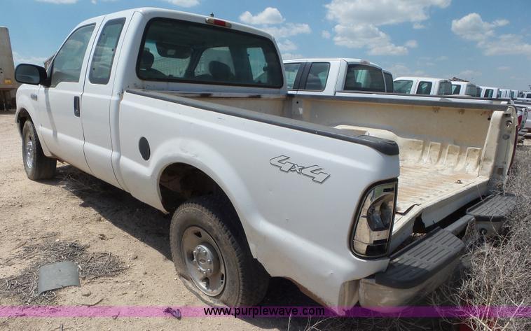 image for item CC9851 2005 Ford F250 Super Duty SuperCab pickup truck