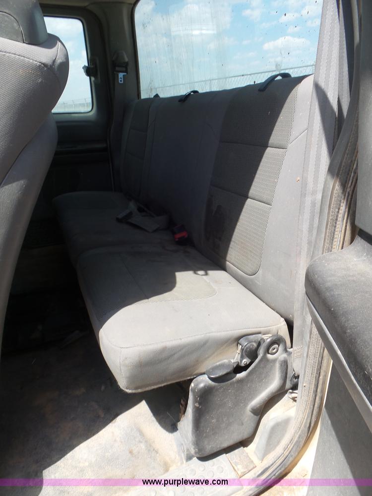 image for item CC9851 2005 Ford F250 Super Duty SuperCab pickup truck