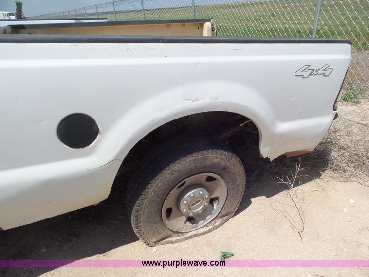 image for item CC9851 2005 Ford F250 Super Duty SuperCab pickup truck