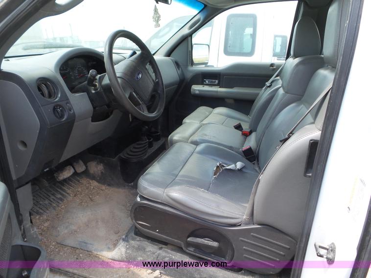 image for item CC9852 2005 Ford F150 SuperCab pickup truck