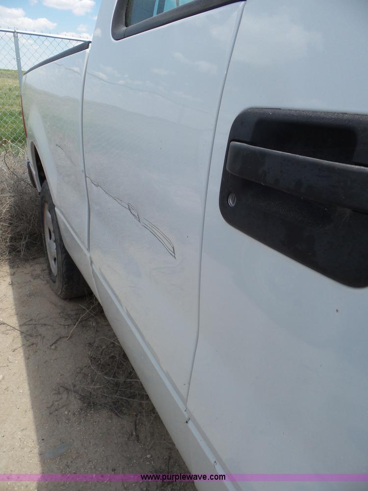 image for item CC9852 2005 Ford F150 SuperCab pickup truck