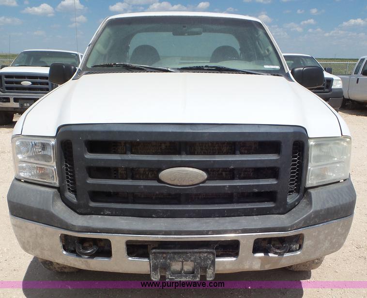 image for item CC9853 2006 Ford F250 Super Duty SuperCab pickup truck