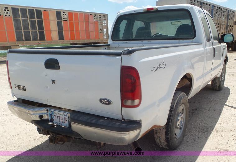 image for item CC9853 2006 Ford F250 Super Duty SuperCab pickup truck