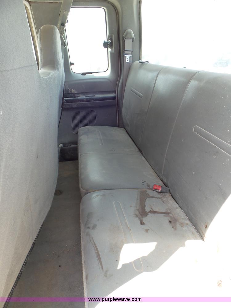 image for item CC9853 2006 Ford F250 Super Duty SuperCab pickup truck