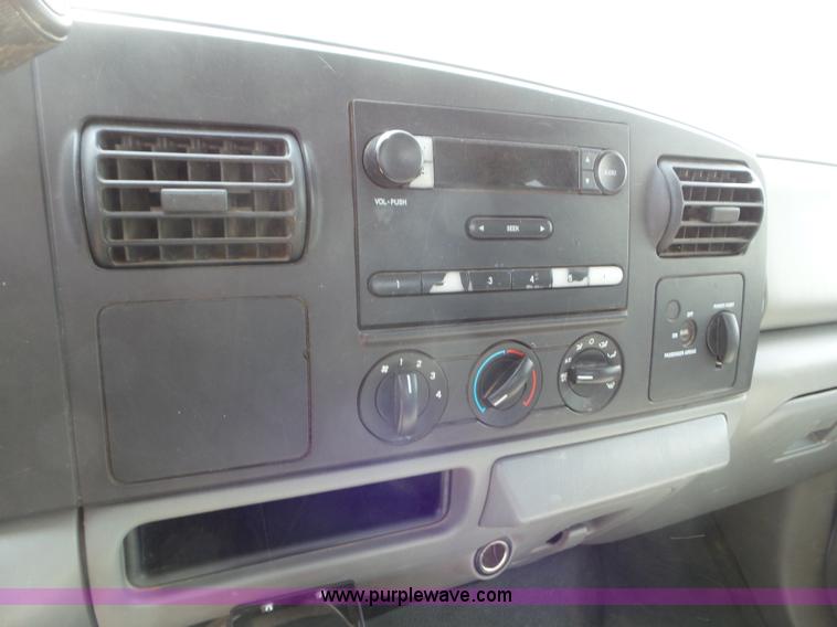 image for item CC9854 2006 Ford F250 Super Duty SuperCab pickup truck