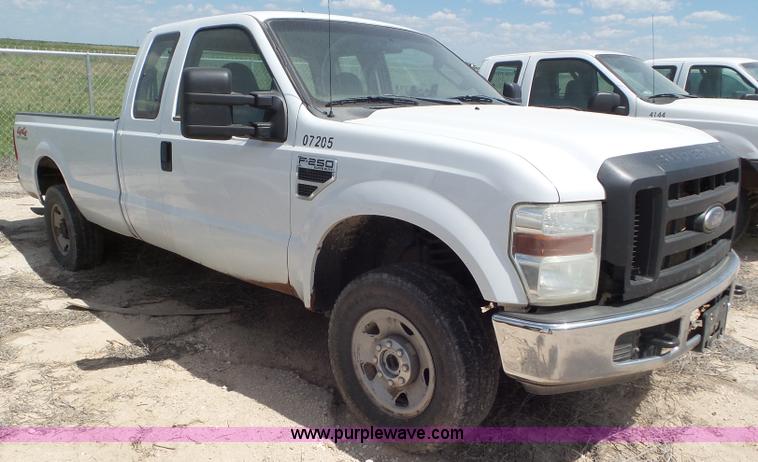 image for item CC9855 2008 Ford F250 Super Duty SuperCab pickup truck