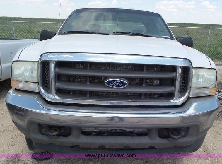 image for item CC9857 2004 Ford F250 Super Duty SuperCab pickup truck