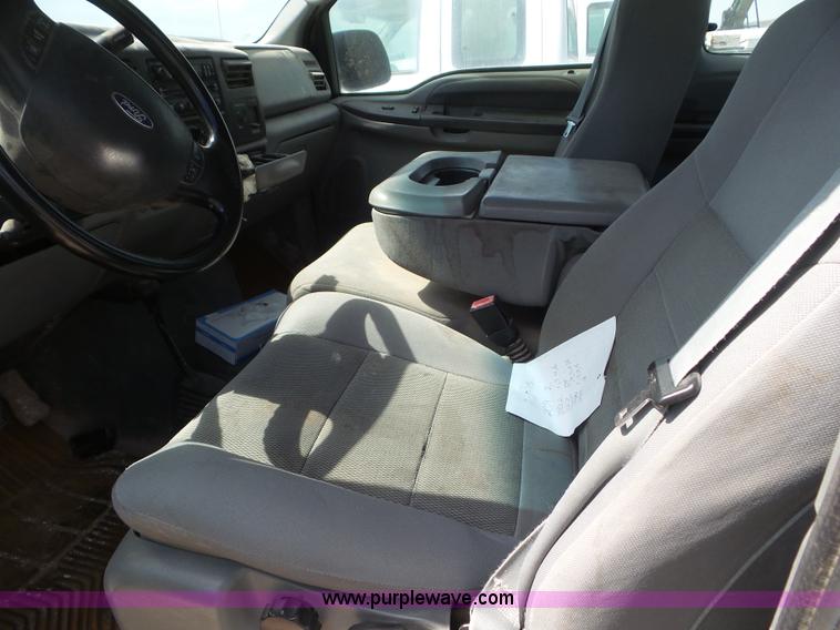 image for item CC9857 2004 Ford F250 Super Duty SuperCab pickup truck