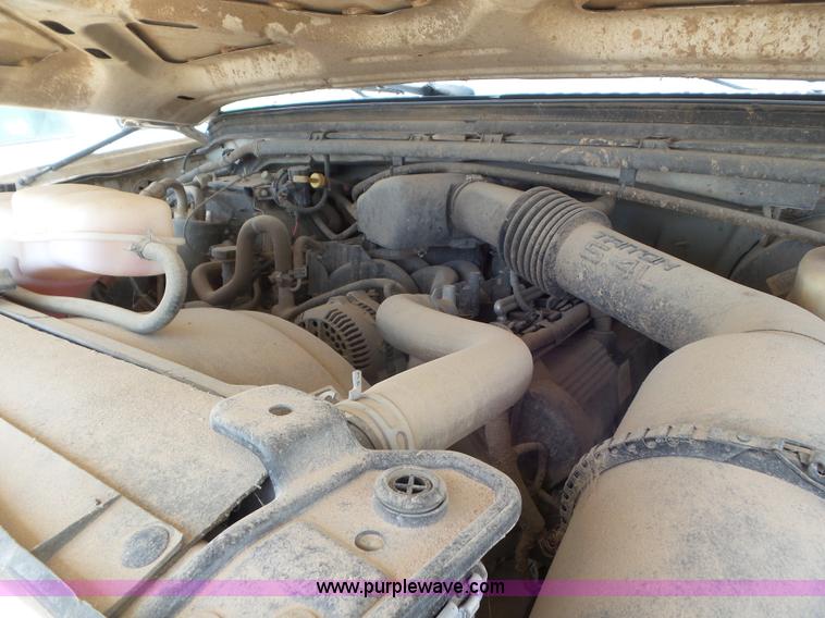 image for item CC9857 2004 Ford F250 Super Duty SuperCab pickup truck