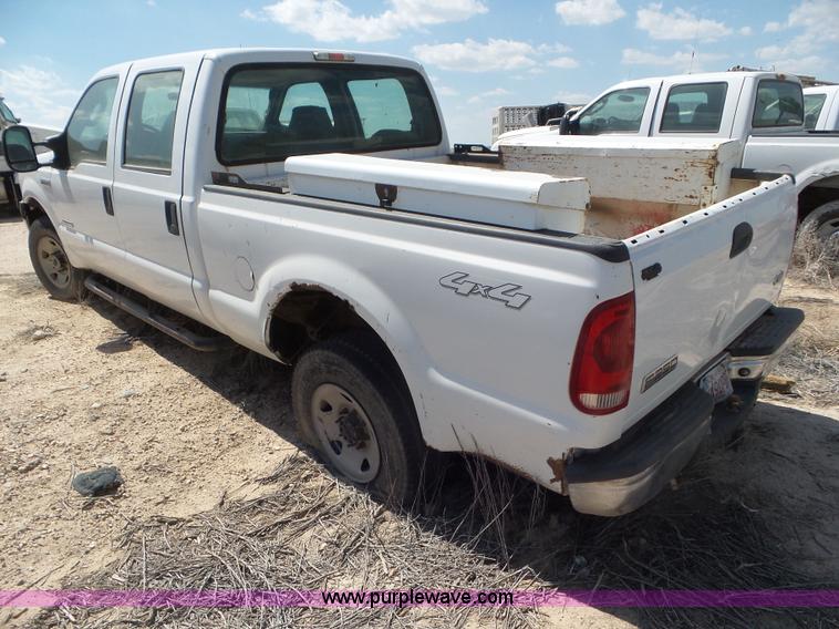 image for item CC9859 2005 Ford F250 Super Duty Crew Cab pickup truck