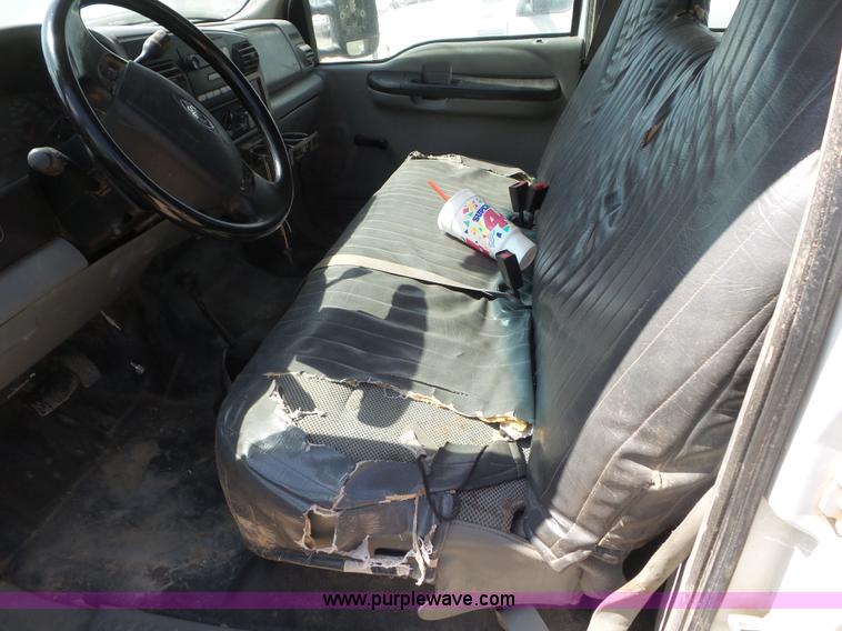 image for item CC9859 2005 Ford F250 Super Duty Crew Cab pickup truck