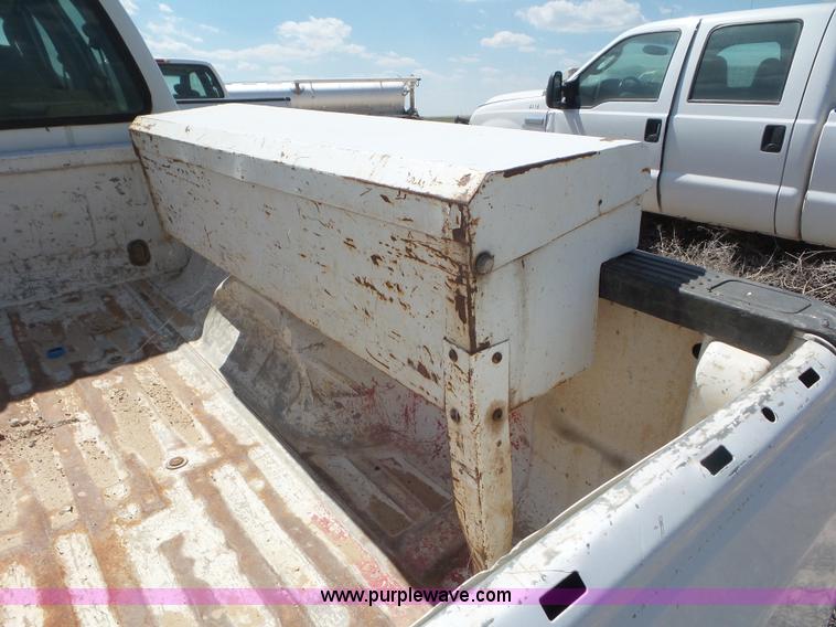 image for item CC9859 2005 Ford F250 Super Duty Crew Cab pickup truck