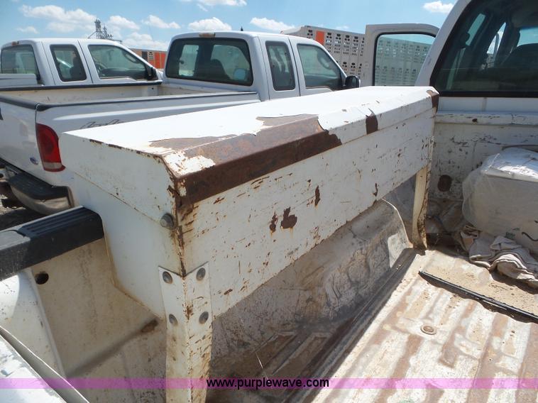 image for item CC9859 2005 Ford F250 Super Duty Crew Cab pickup truck