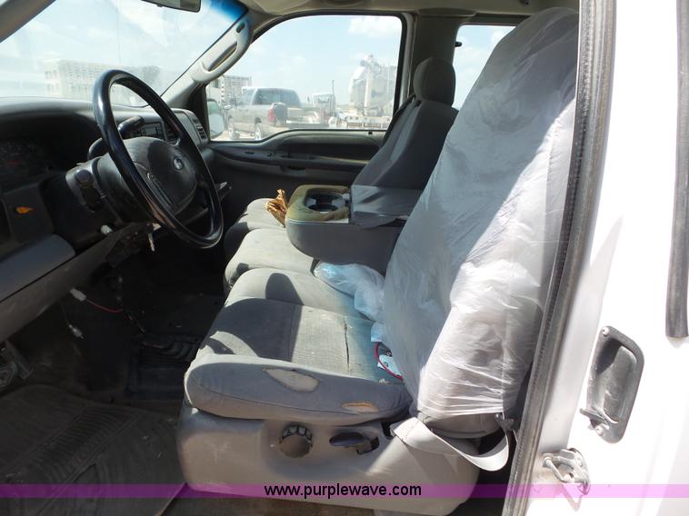 image for item CC9860 2004 Ford F250 Super Duty SuperCab pickup truck