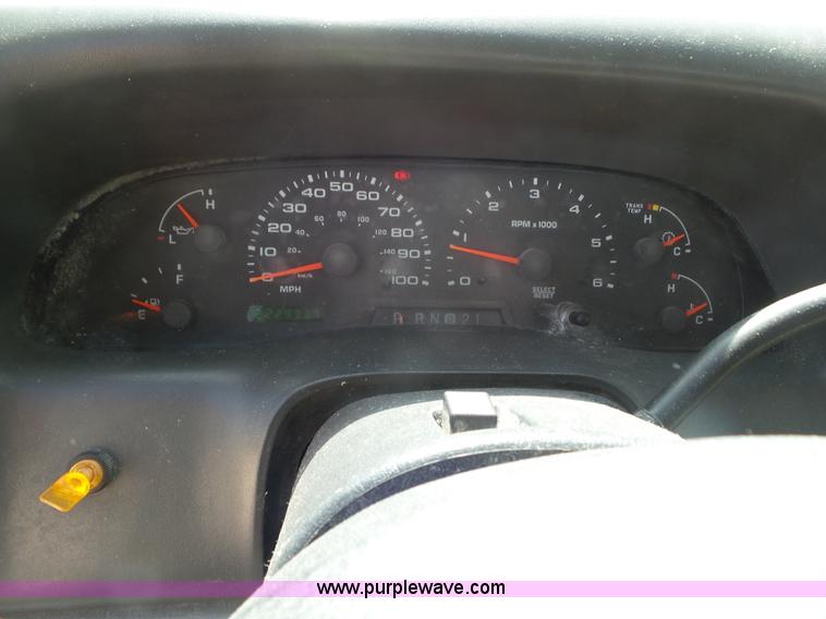 image for item CC9860 2004 Ford F250 Super Duty SuperCab pickup truck