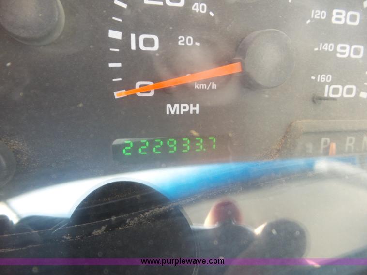 image for item CC9860 2004 Ford F250 Super Duty SuperCab pickup truck