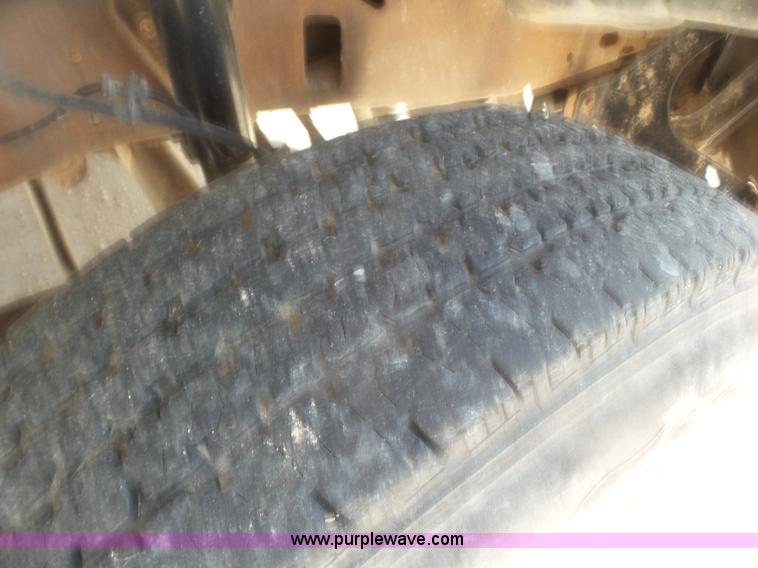 image for item CC9860 2004 Ford F250 Super Duty SuperCab pickup truck