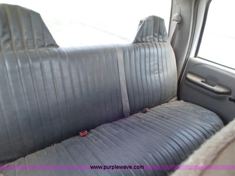 image for item CC9861 2005 Ford F250 Super Duty Crew Cab pickup truck