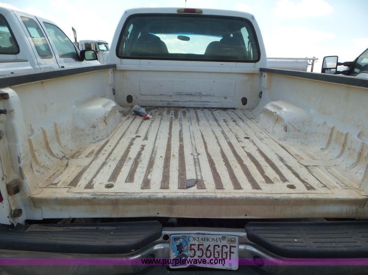 image for item CC9861 2005 Ford F250 Super Duty Crew Cab pickup truck