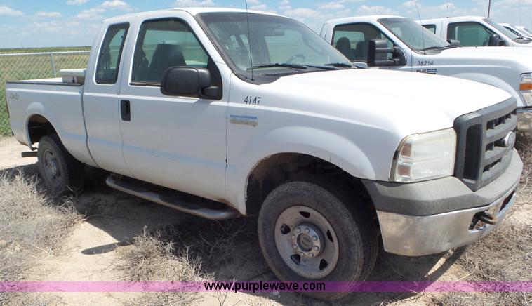 image for item CC9863 2006 Ford F250 Super Duty SuperCab pickup truck