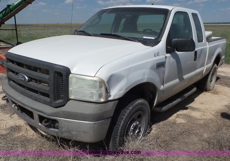 image for item CC9863 2006 Ford F250 Super Duty SuperCab pickup truck