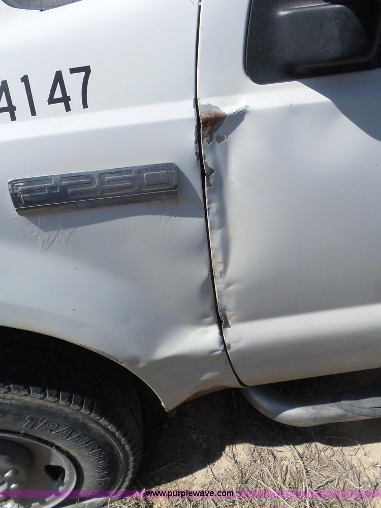 image for item CC9863 2006 Ford F250 Super Duty SuperCab pickup truck