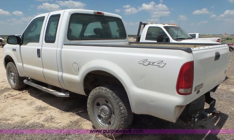 image for item CC9864 2005 Ford F250 Super Duty SuperCab pickup truck